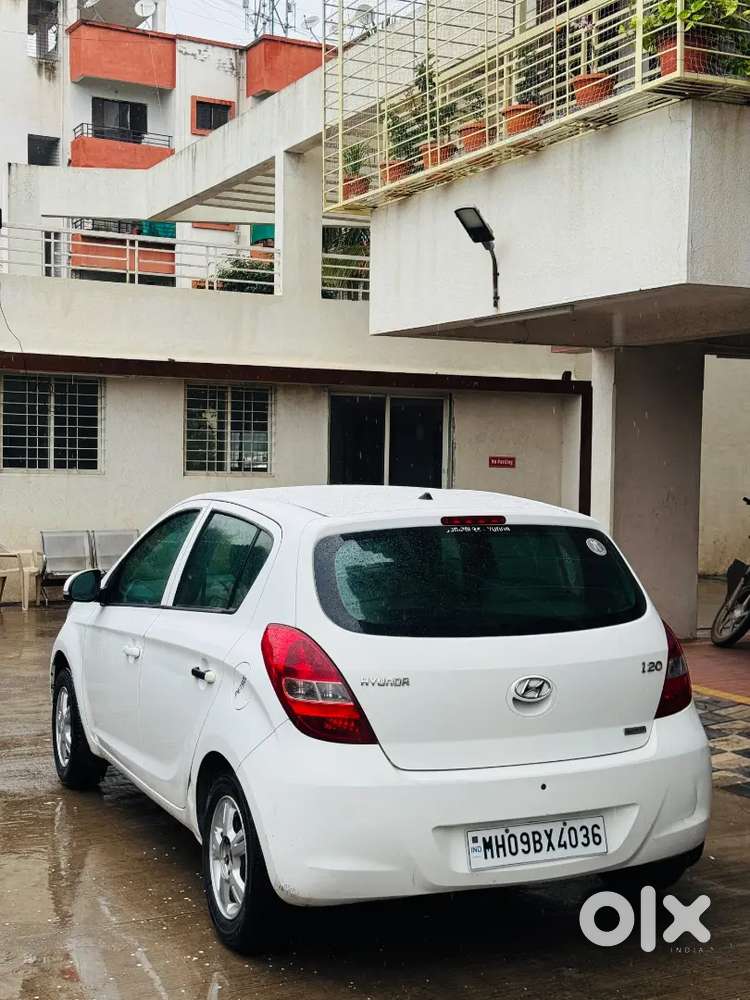 Hyundai I20 Sports Petrol Cng 2011 Insurance Valid 215000 Negotiable