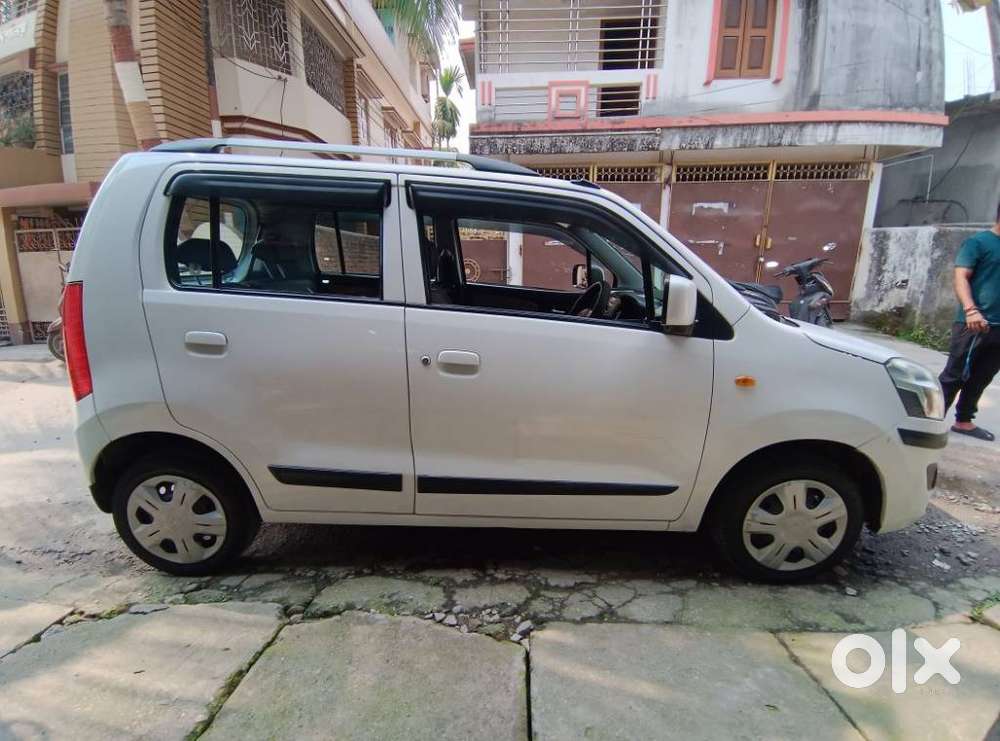 Maruti Suzuki Wagon R Vxi, 2017, Petrol