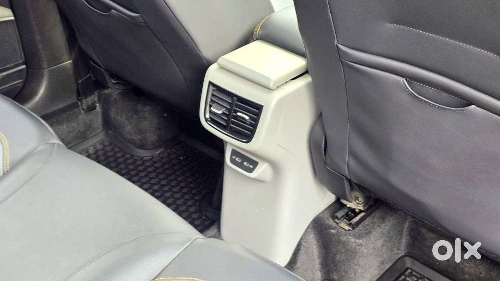 Skoda Kushaq 1.0 Tsi Style, 2023, Petrol