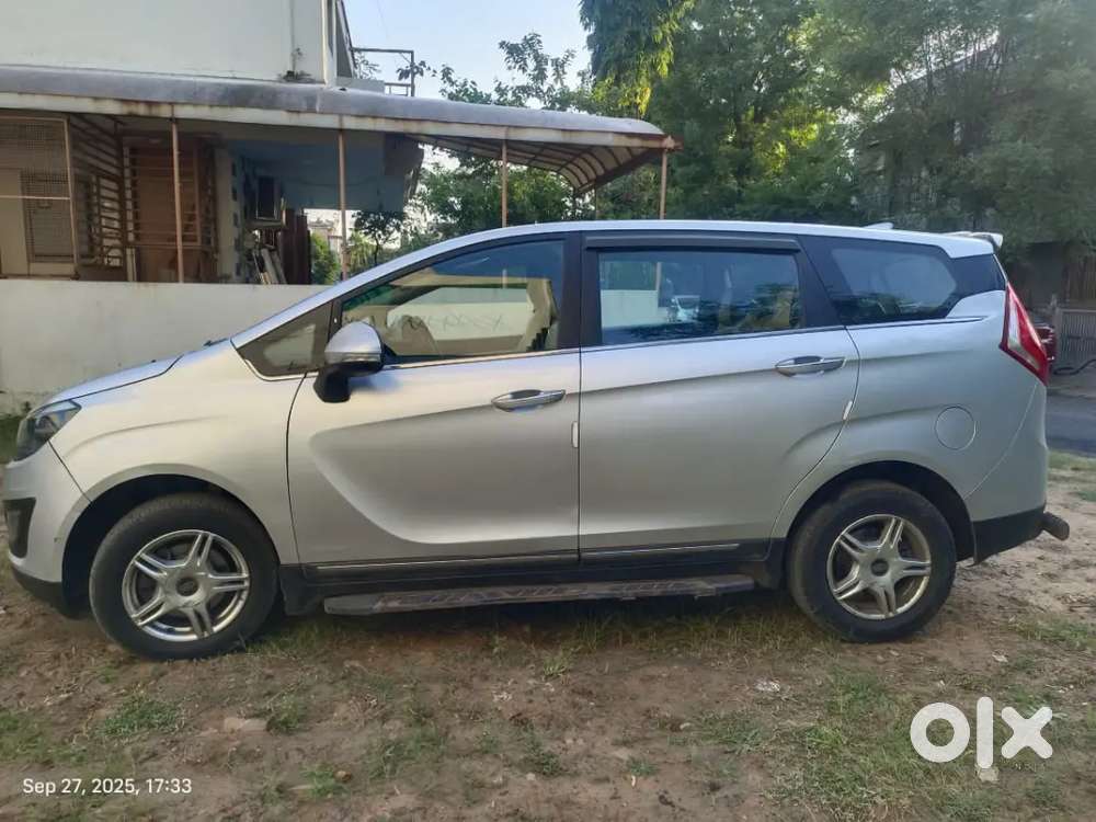Mahindra Marazzo 2020 Variant M6