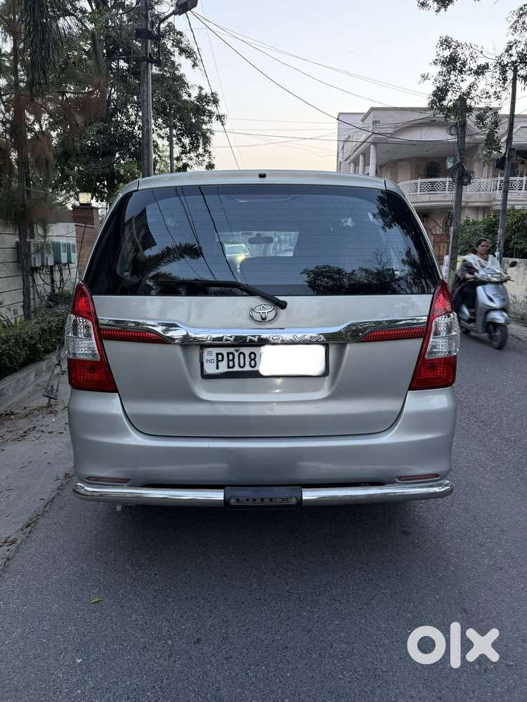 Toyota Innova 2.5 Vx 8 Str, 2015, Diesel