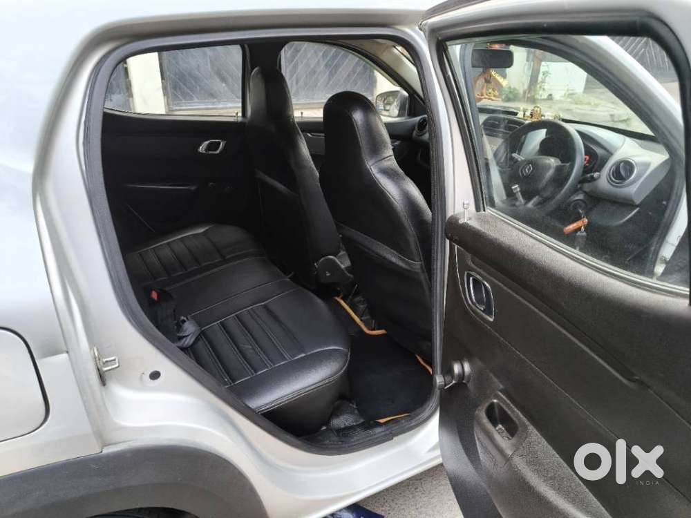 Renault Kwid 1.0 Rxt (o) Easy-r, 2019, Petrol