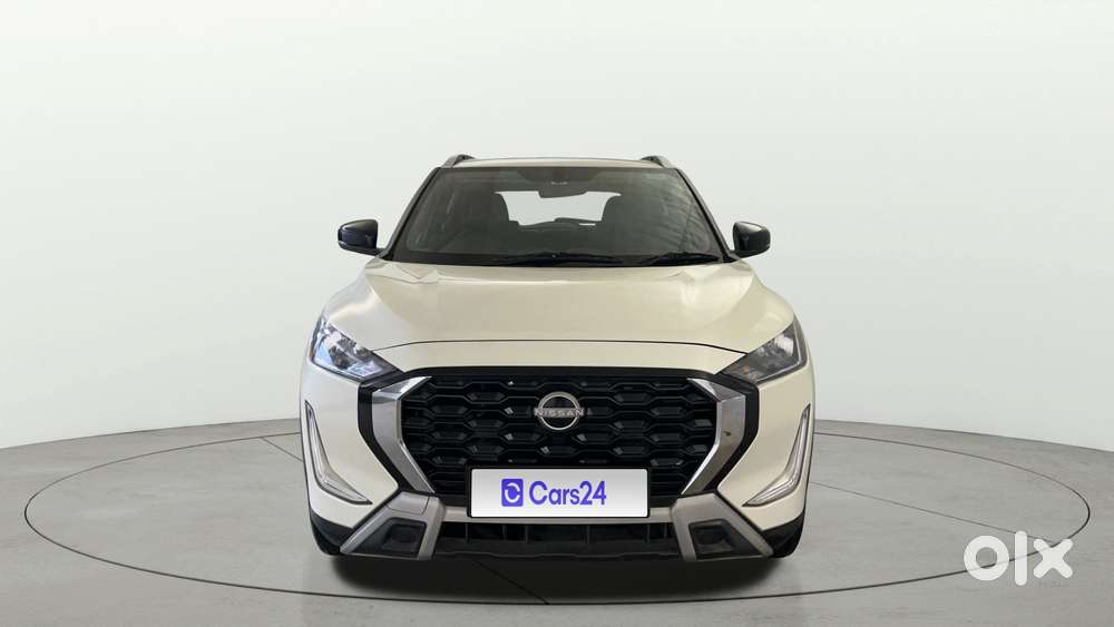 Nissan Magnite Kuro Edition Petrol Amt, 2025, Petrol