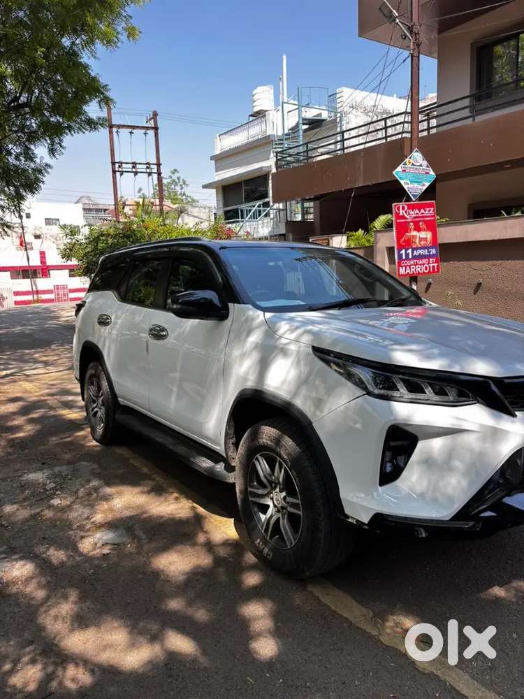 Toyota Fortuner Legender 2022