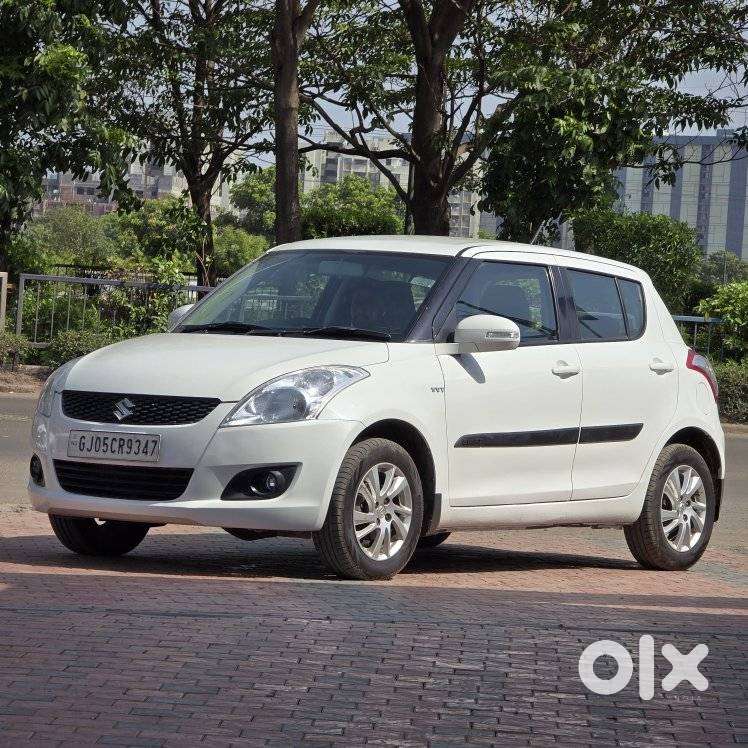 Maruti Suzuki Swift Zxi, 2011, Cng & Hybrids
