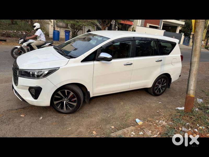 Toyota Innova Crysta [2020-ongoing] 2.4 Zx At 7 Str, 2022, Diesel