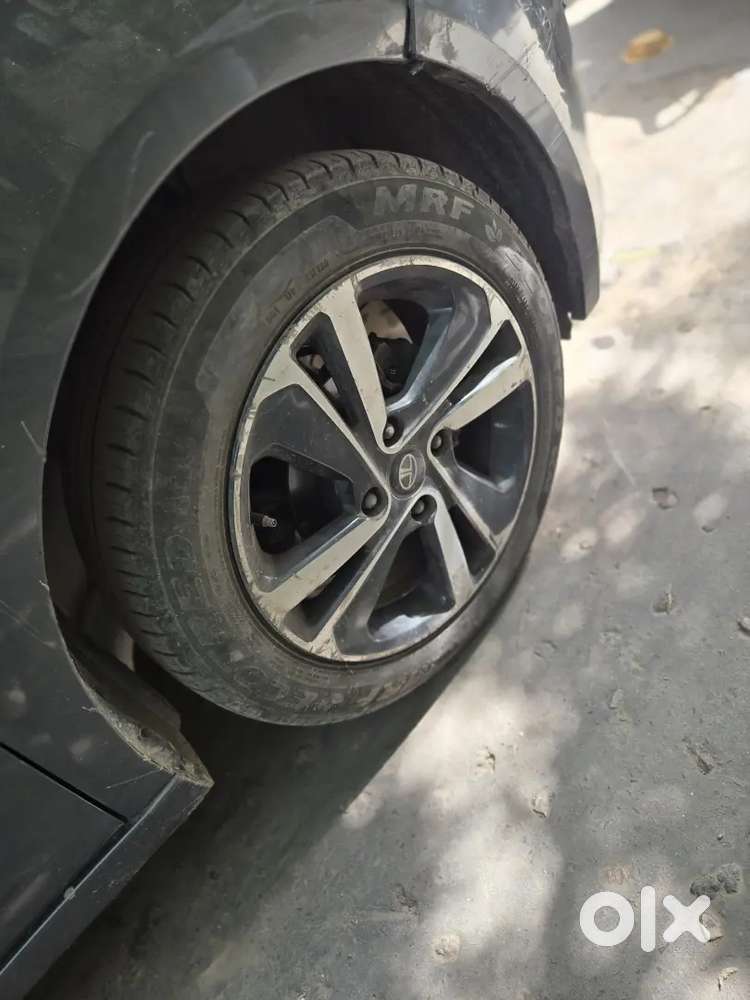 Tata Altroz 2023 Petrol