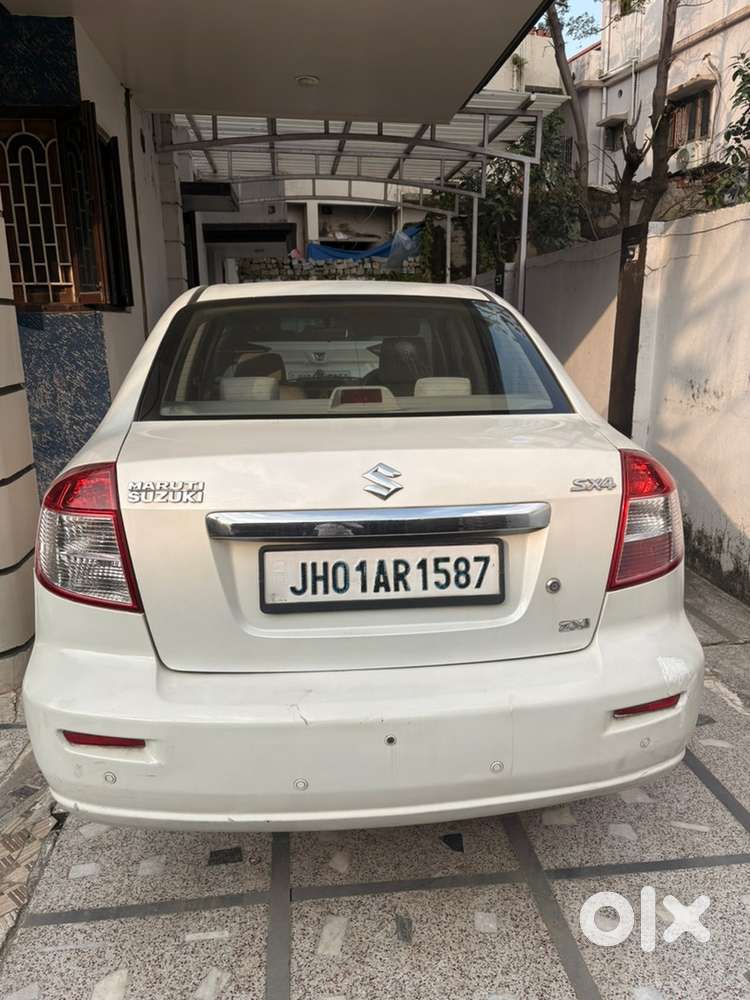 Maruti Suzuki Dzire 2012