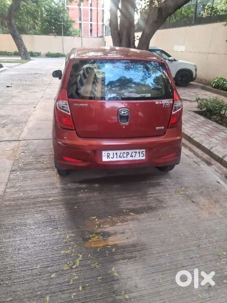 Hyundai I10 Itech 2012...well Maintained Only 52000 K.m.demand 1 Lacs