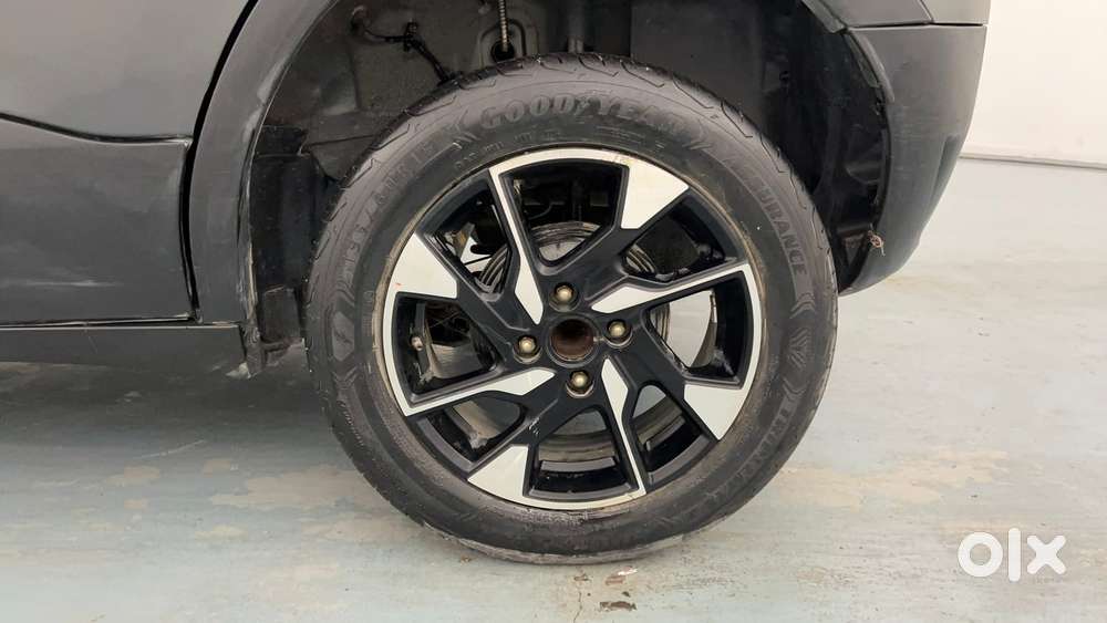 Tata Punch Accomplished Dazzle Sunroof Cng, 2024, Cng & Hybrids