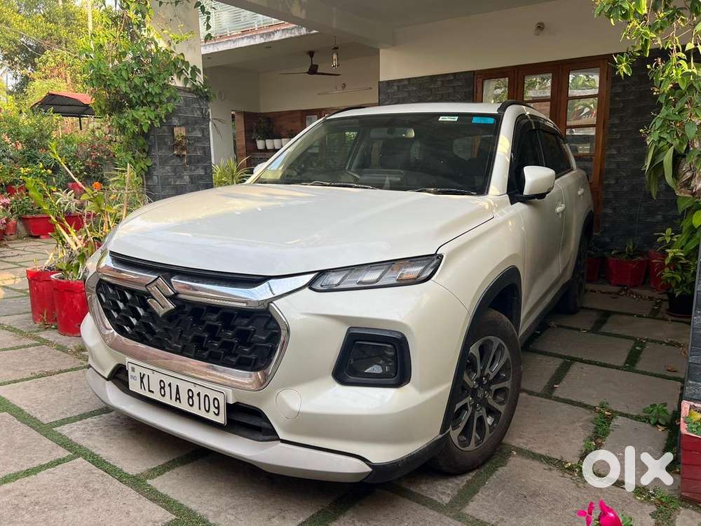 Maruti Suzuki Grand Vitara 2023 Petrol Well Maintained