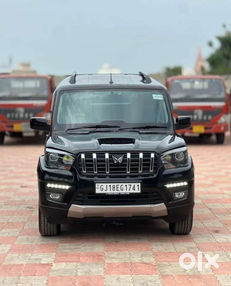 Mahindra Scorpio Classic, 2026, Diesel
