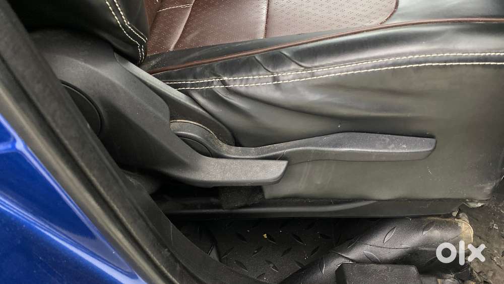 Maruti Suzuki Vitara Brezza 1.5 Zxi Plus At, 2022, Petrol