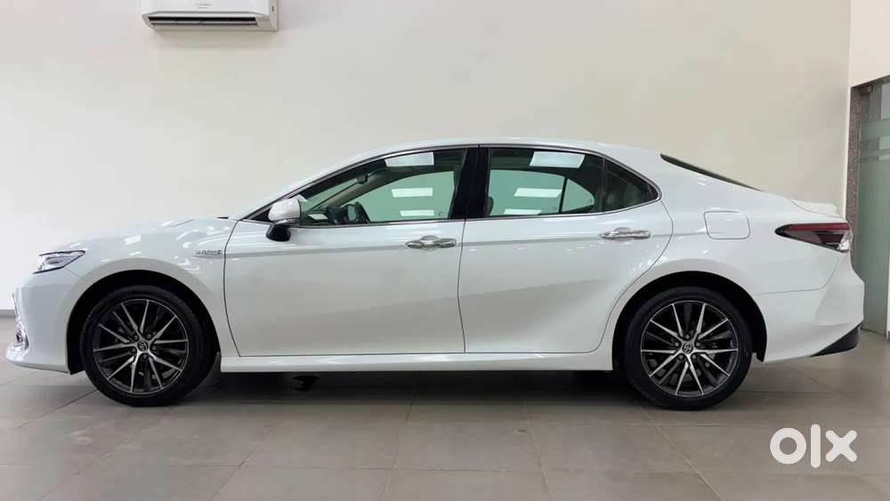Toyota Camry Hybrid, 2022, Petrol