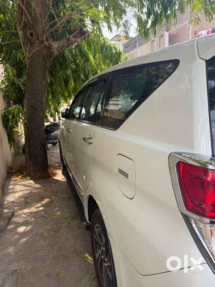 Toyota Innova Crysta Diesel 2022