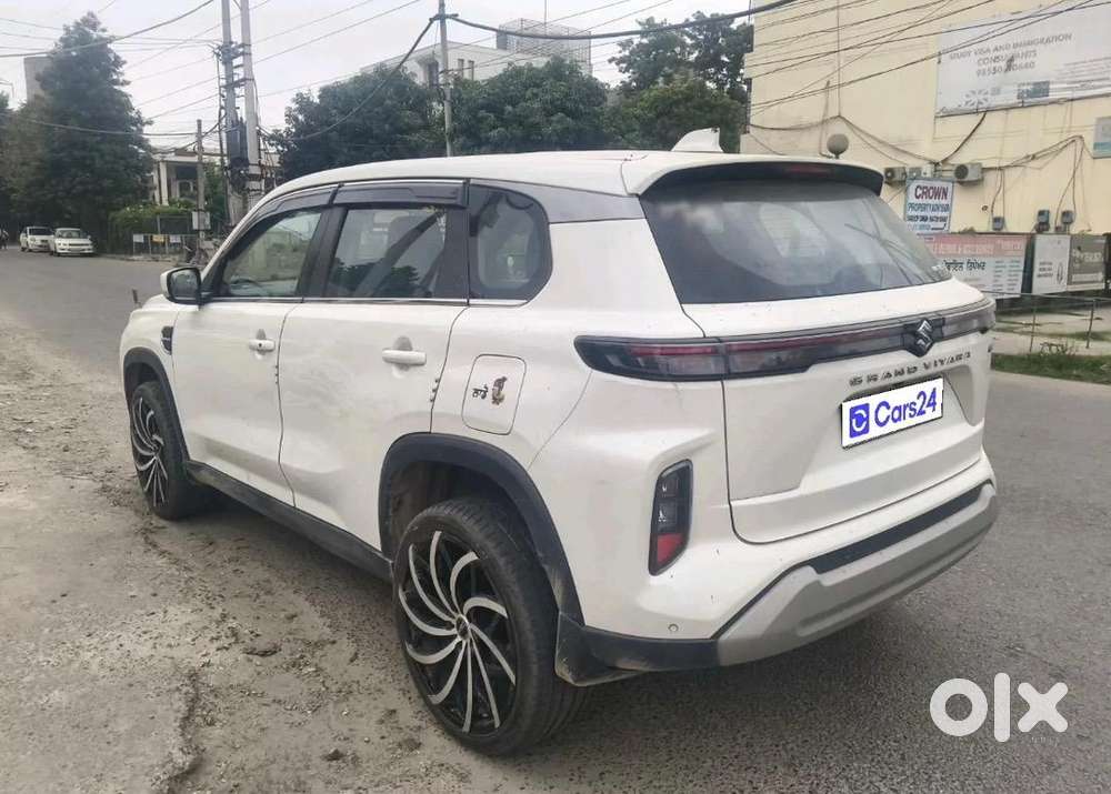 Maruti Suzuki Grand Vitara 2025 Petrol Well Maintained