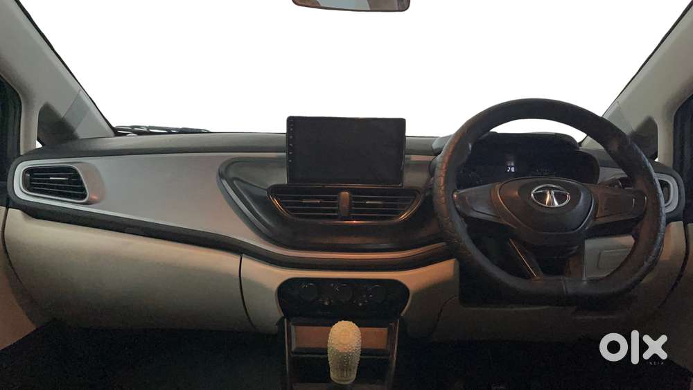 Tata Altroz Xe Petrol, 2022, Petrol