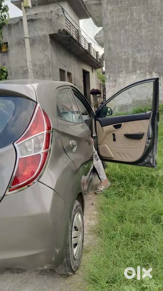 Hyundai Eon 1.0 Magna 2013