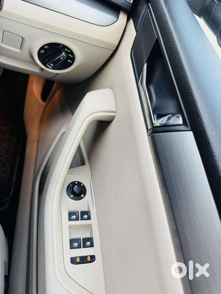 Skoda Superb Style 2.0 Tdi At, 2018, Diesel