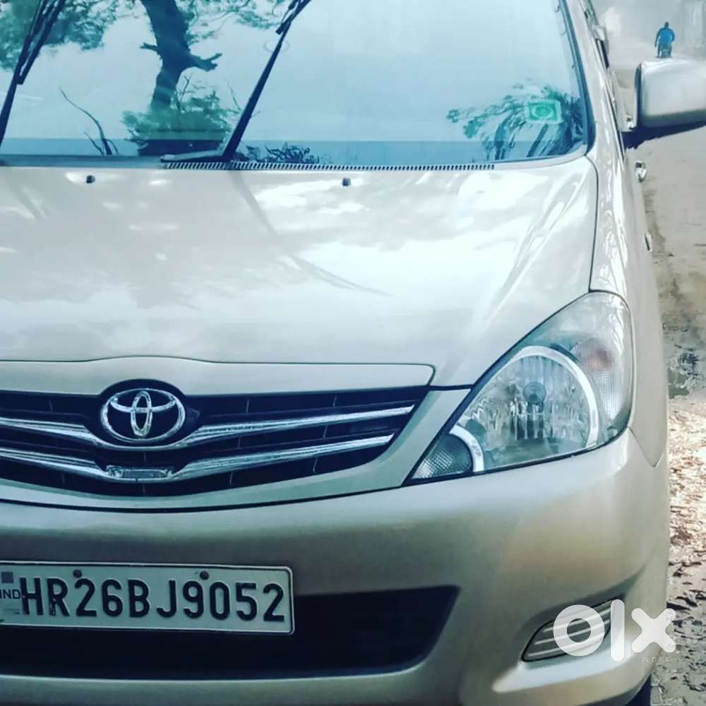 Toyota Innova 2011 Diesel 190000 Km Driven