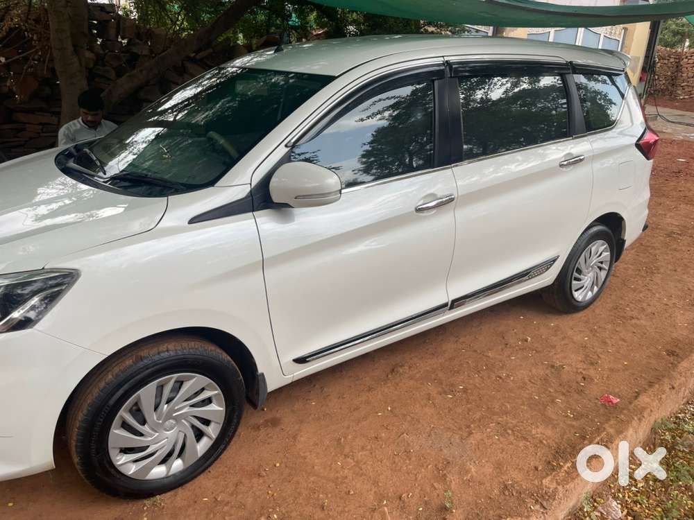 Maruti Ertiga Vxi 2024
