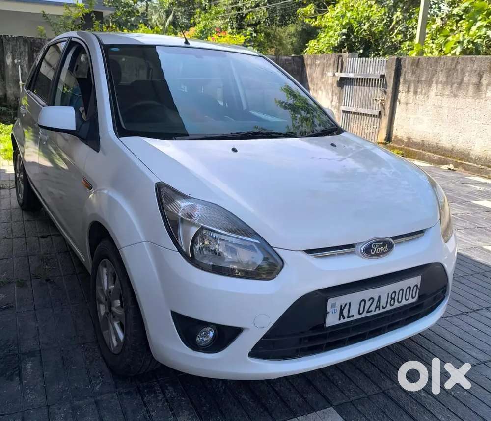 Bmw X1 2012 Black Fancy Number Panoramic Sunroof