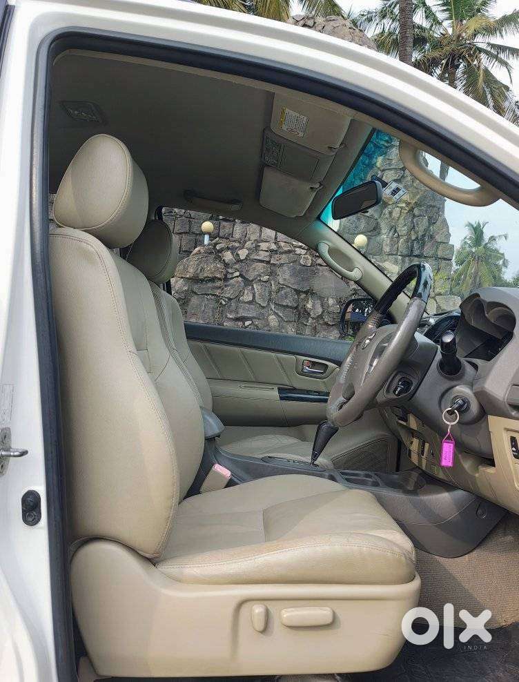 Toyota Fortuner 3.0 4x2 Automatic, 2012, Diesel