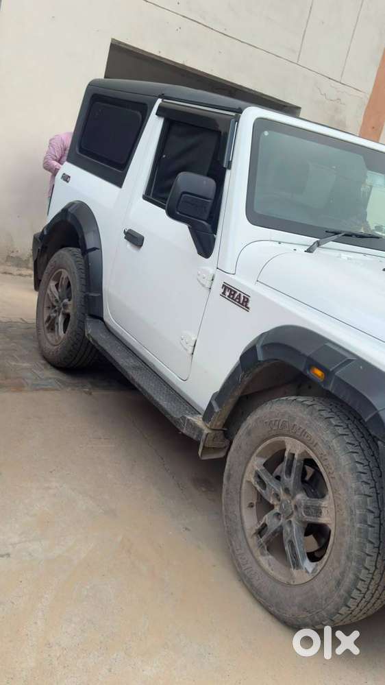 Thar 2wd White Colour