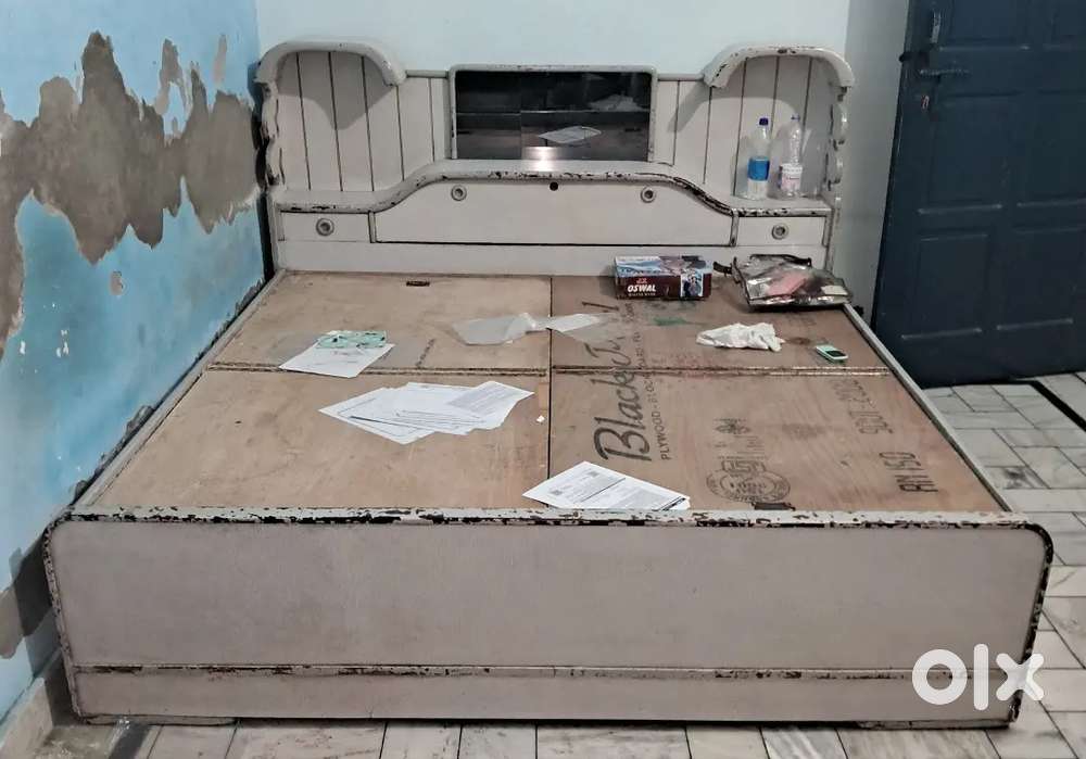 Beds diwan double