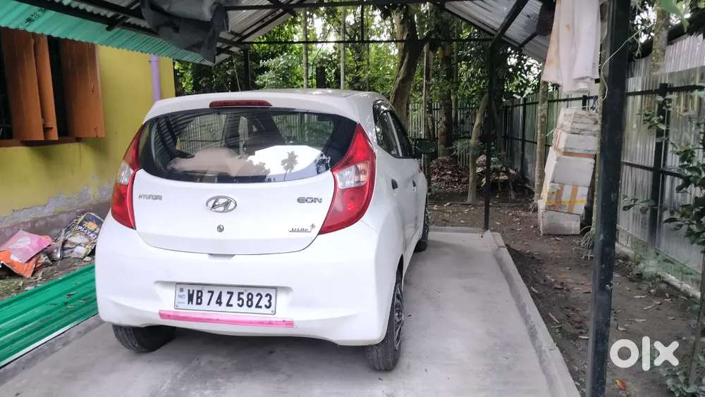 Hyundai Eon 2012 November . Petrol . Well Maintained . 27000 Km