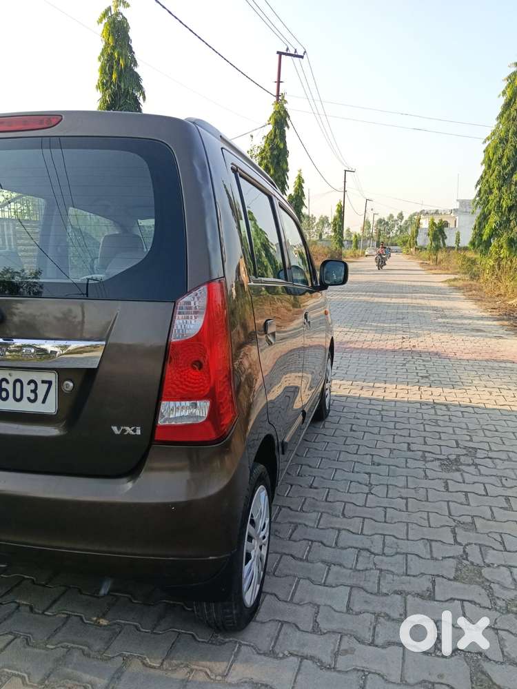 Maruti Suzuki Wagon R Vxi Optional, 2018, Petrol