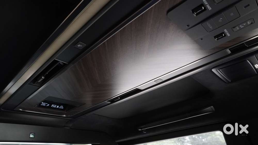 Lexus Lm 350h 4 Str Ultra Luxury, 2024, Petrol