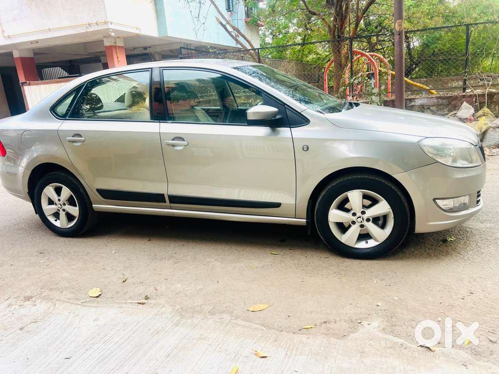 Skoda Rapid 2013-2016 1.6 Mpi Style Plus Black Package, 2015, Diesel