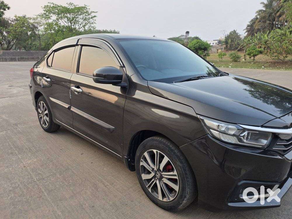 Honda Amaze 2nd Gen Vx, 2022, Petrol