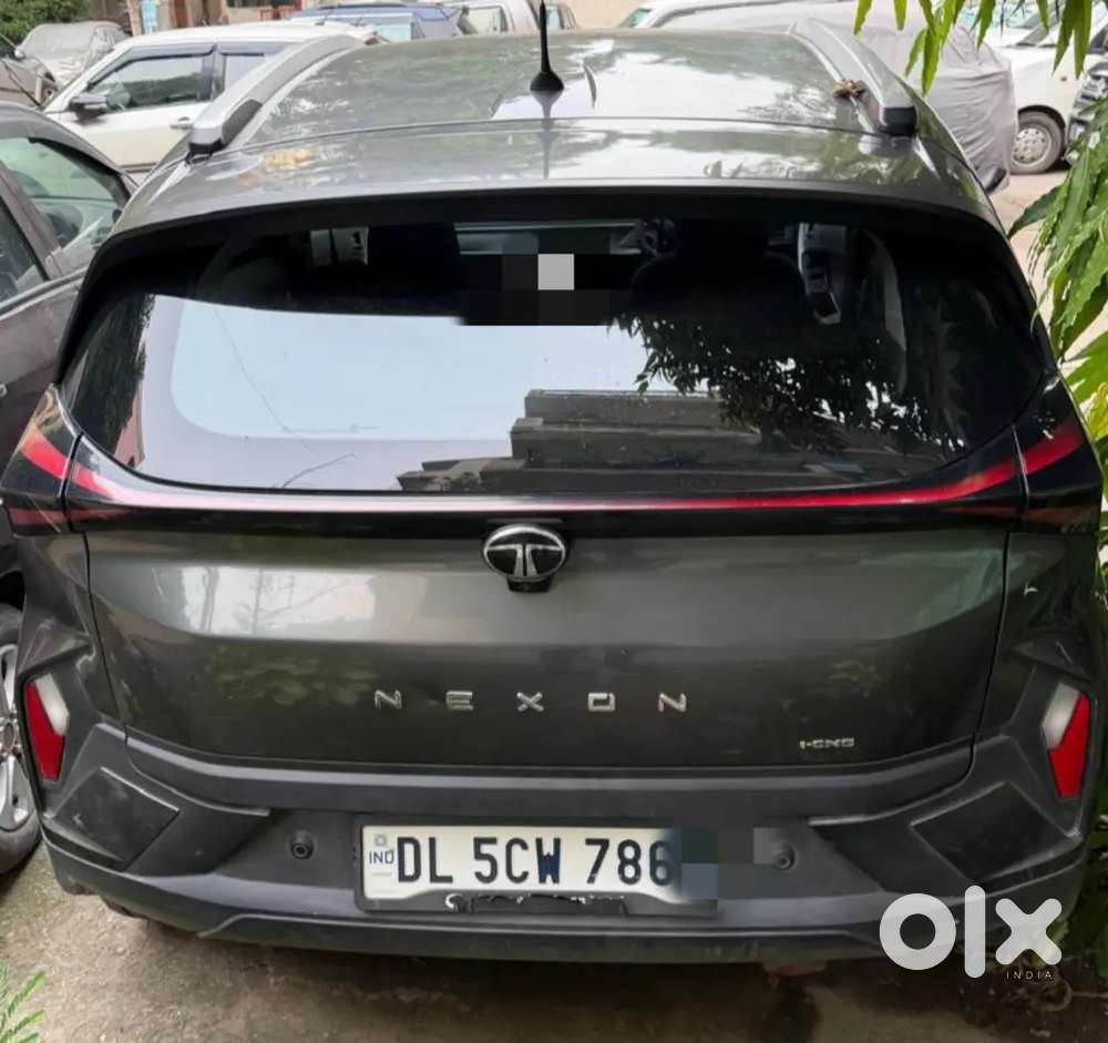 Tata Nexon. Cng & Petrol