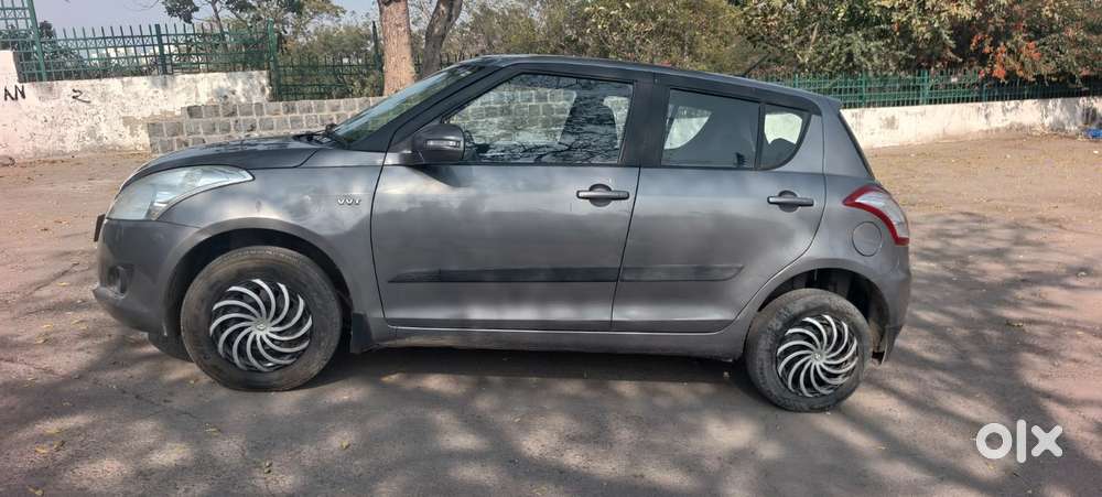 Maruti Suzuki Swift Vxi Optional, 2014, Cng & Hybrids