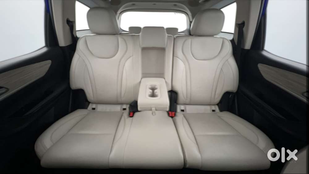 Mahindra Xuv700 2.0 Ax 7 Petrol At Luxury Pack Str, 2021, Petrol