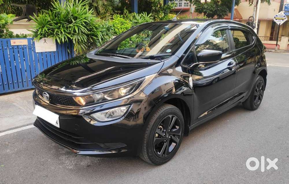 Tata Altroz 1.2 Xz Plus Dark Edition, 2023, Petrol