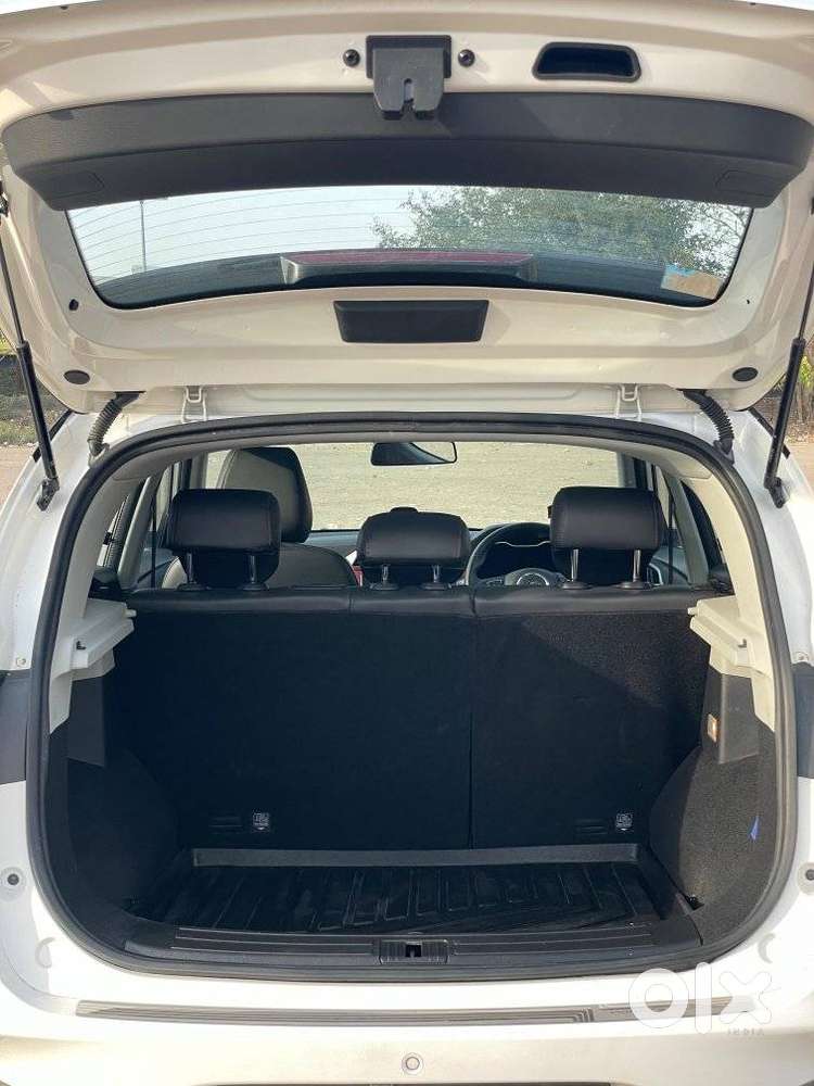 Mg Astor 1.3 Savvy Turbo At S Red, 2023, Petrol