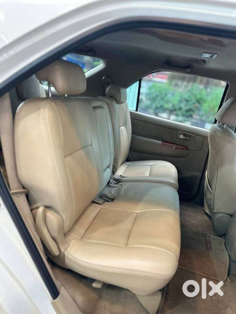 Toyota Fortuner, 2011, Diesel