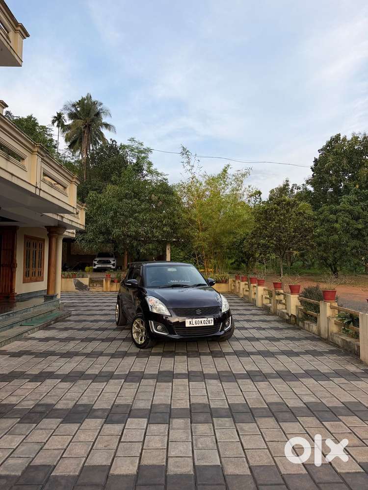 Maruti Suzuki Swift Vxi Abs Bsiv, 2015, Petrol