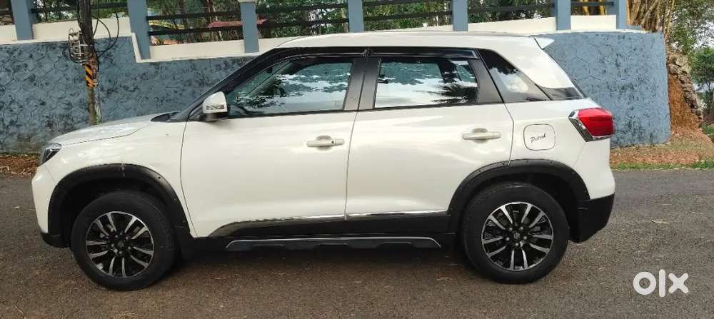 2020 Brezza Zxi +