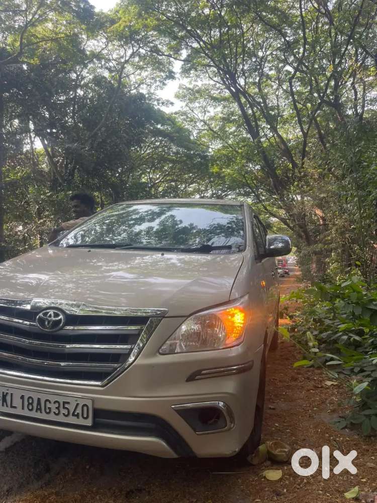 Toyota Innova 2014 Re Registerd Vehicle