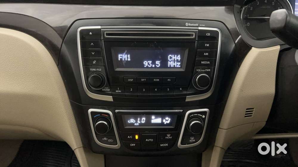 Maruti Suzuki Ciaz 2014-2017 At Zxi, 2015, Petrol