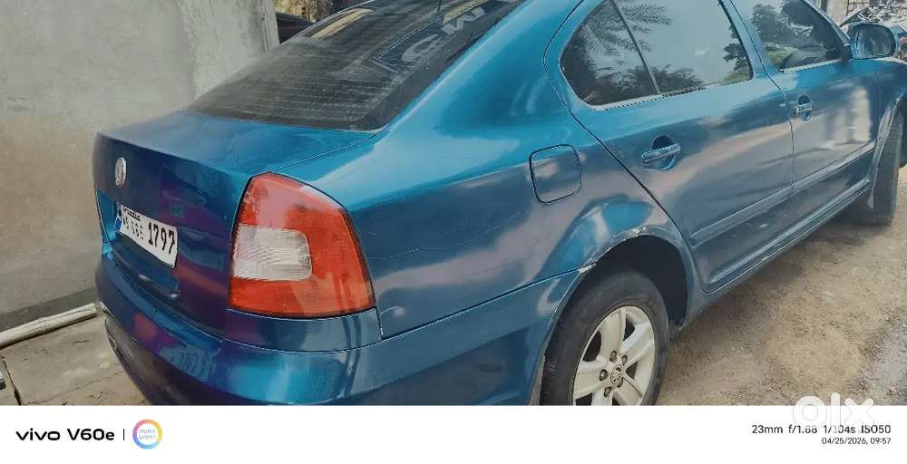 Skoda Laura 2010 Diesel 100000 Km Driven