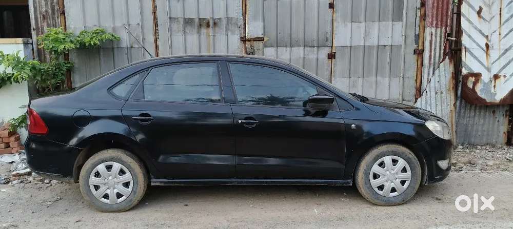 Skoda Rapid Ambition 1.5 Tdi | 2012 | 2nd Owner | Diesel | ₹2.10 La