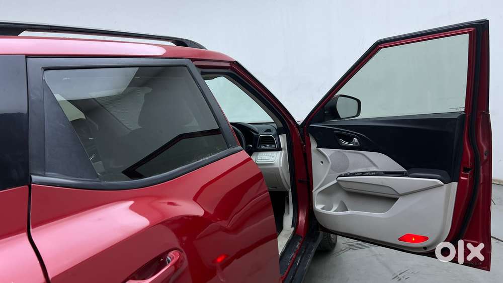 Mahindra Xuv300 W8 Option, 2020, Petrol