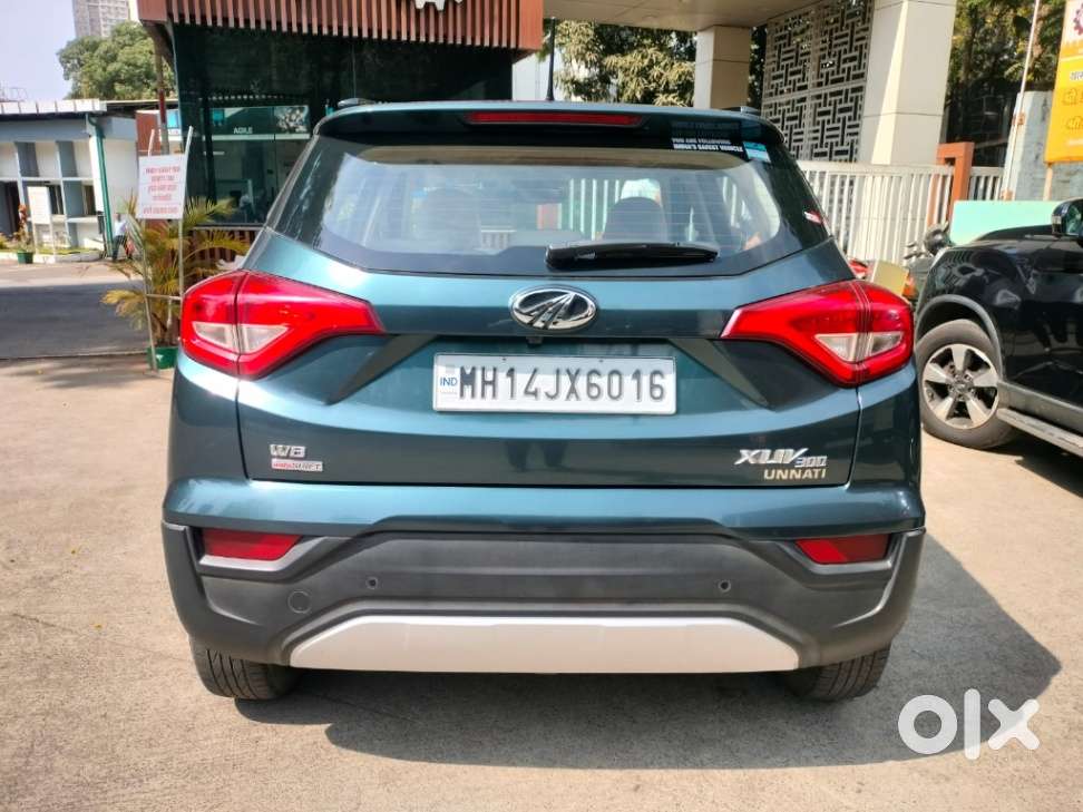 Mahindra Xuv300 1.2 W8 (o) Amt Petrol, 2022, Petrol