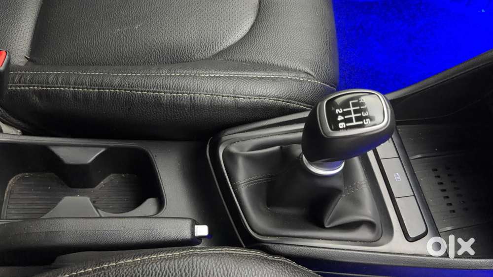 Hyundai Verna 1.5 Sx (o) Petrol Mt, 2025, Petrol