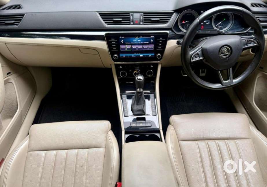 Skoda Superb 2.0 Tsi At L&k, 2020, Petrol